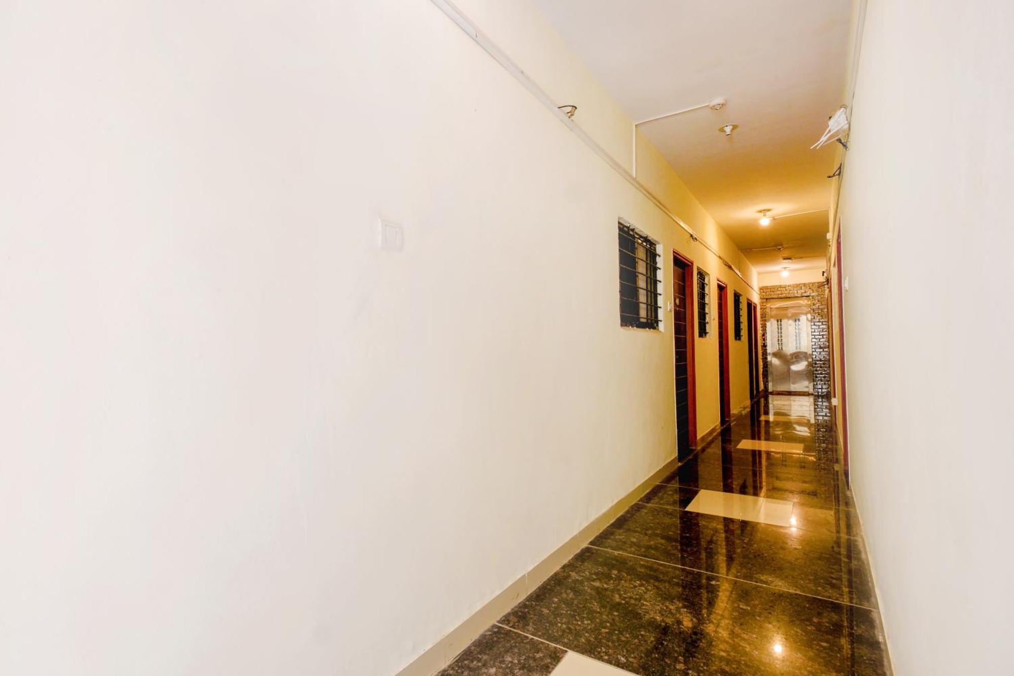 Fabexpress Srh - Nr Butterfly Park - Hinjawadi Hotel Exterior photo